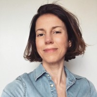 Luciana Ferramondo Email