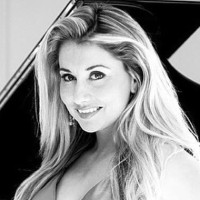 Monica Leake