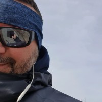 Konrad Grochal Email