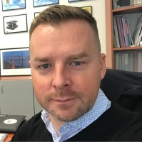 Peter Gabriš Email