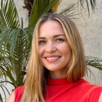 Anna Raynor Email & Phone Number