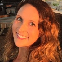 Elizabeth Hills Email & Phone Number