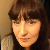 Discount Displays Employee Linda Soni's profile photo