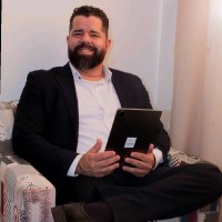 Michael Cavalcante Email