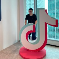 谷歌 Employee Wei Wan's profile photo