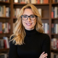 Karolyn Hart