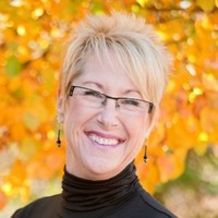 RiverHills Bank Employee Leslie Grimes's profile photo