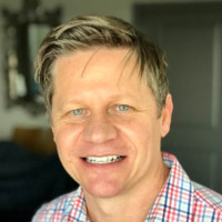 Lee Thomas