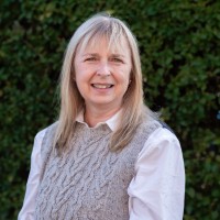 E-mail e número de telefone de Helen Norris