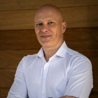 Cloud Native Computing Foundation (CNCF) Employee Val Yonchev's profile photo