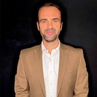 Daniel Magill Email