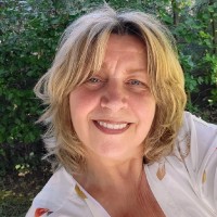 Ingrid Stijns Email