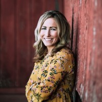 Roop & Co. Employee Julie Osborne's profile photo