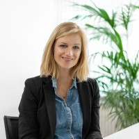 Anouk Baars Email