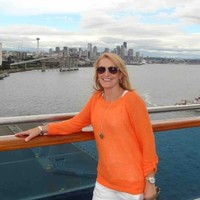 Element Solutions Inc Employee Julie Surman's profile photo