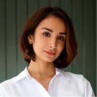 Maisie Ashrafi Email