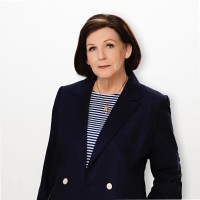 Villa Real Estate Employee Minda Bush's profile photo