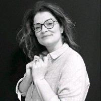 Lauriana Terrien Email & Phone Number