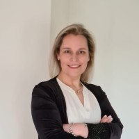Gloria Millán Ruiz Email
