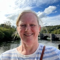 Gaynor Lipscombe Email