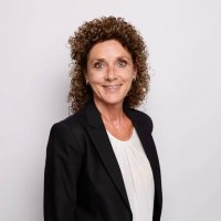 Kathrin Jüttner Email