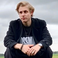 Max Wieringa Email