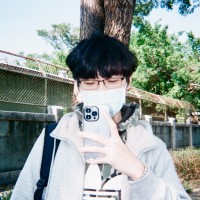 何奕瑋's profile photo