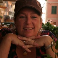 Amy Gollenberg Email & Phone Number