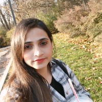 Shahneela Siddique Email