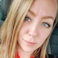 Karolina Lindström Email