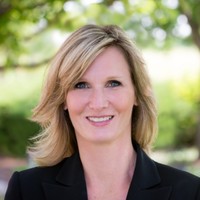 Capstone Financial Advisors Inc. Employee Kari McKinley's profile photo