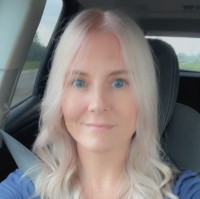 SkillCat Employee Laura Powell's profile photo