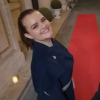 Angélique de Almeida Email