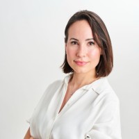 Stefanie Graser Email