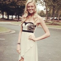 Danielle Lyon Email & Phone Number