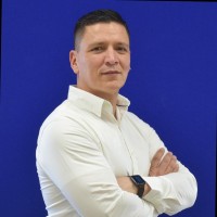 Carlisle Interconnect Technologies Employee Hector Robles's profile photo