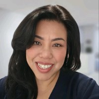 Career Management Services Employee Julie Wells's profile photo