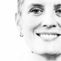 Célie Debôves Email