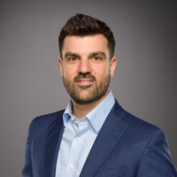 Marc Vilà Email