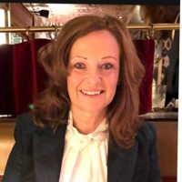 Lesley Parkins Email