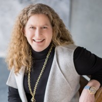 Perfect Moment Employee Kristine Marvin's profile photo