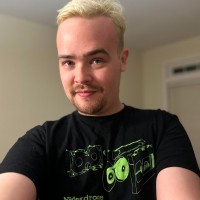Puppy Haven Employee Evan Ruede's profile photo