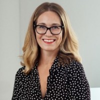 Laura Parry Email
