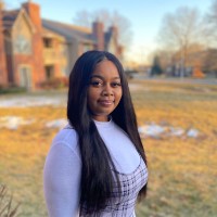 Loman AI Employee Courtney Jones's profile photo