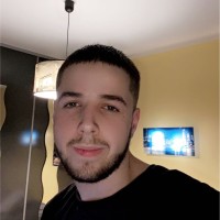 Thélia Employee Yanis Vilches's profile photo