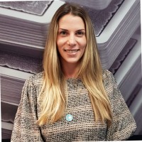 Ana Carolina Gonçalves Email & Phone Number