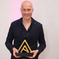 Stefan Böck Email