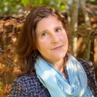 Susanne Smith Email & Phone Number