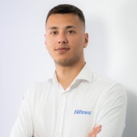Róbert Veres Email