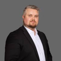 Peder Østby Email